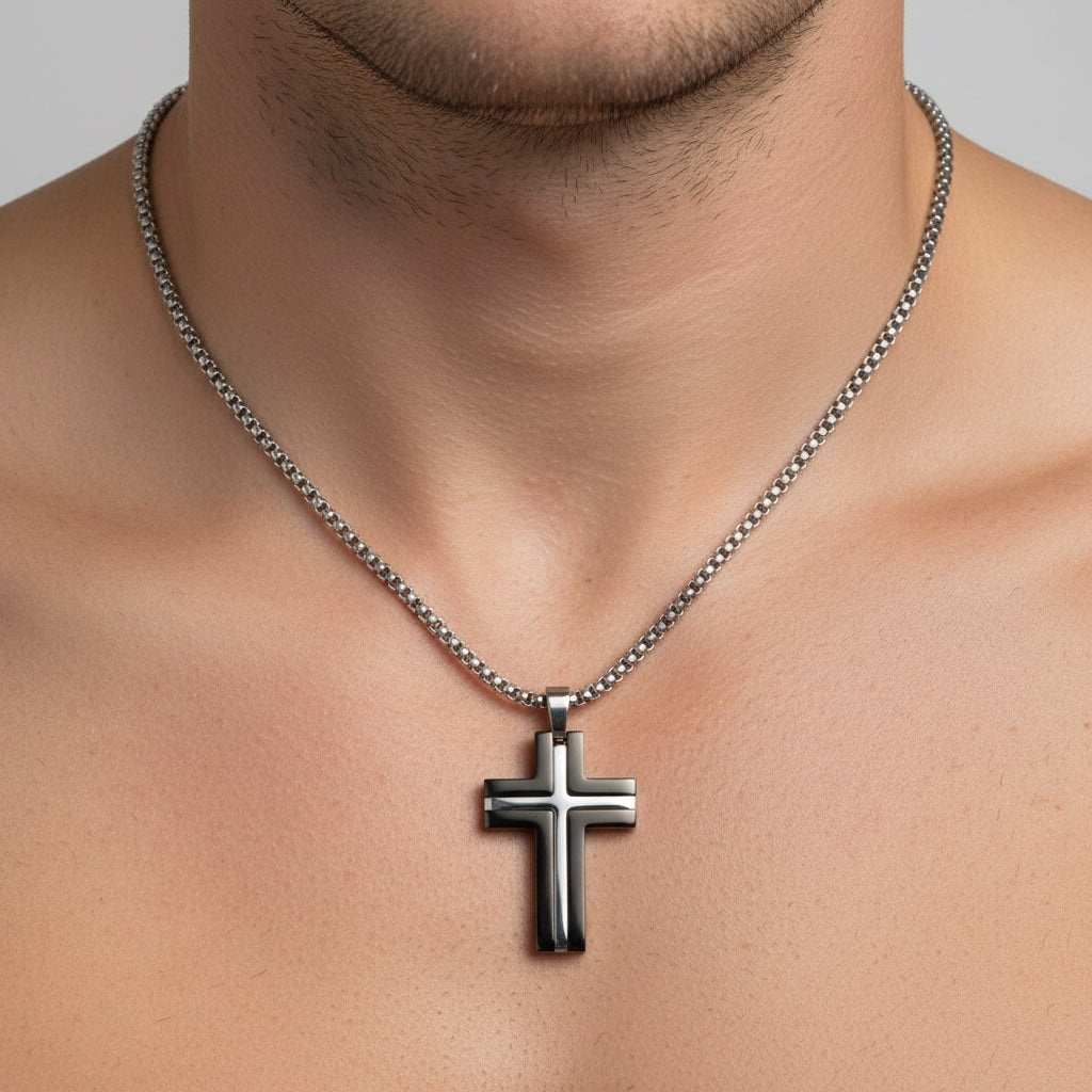 COLAR PRIME CORRENTE VENEZIANA MEIA CANA 2MM PINGENTE CRUZ BLACK COM FRISO