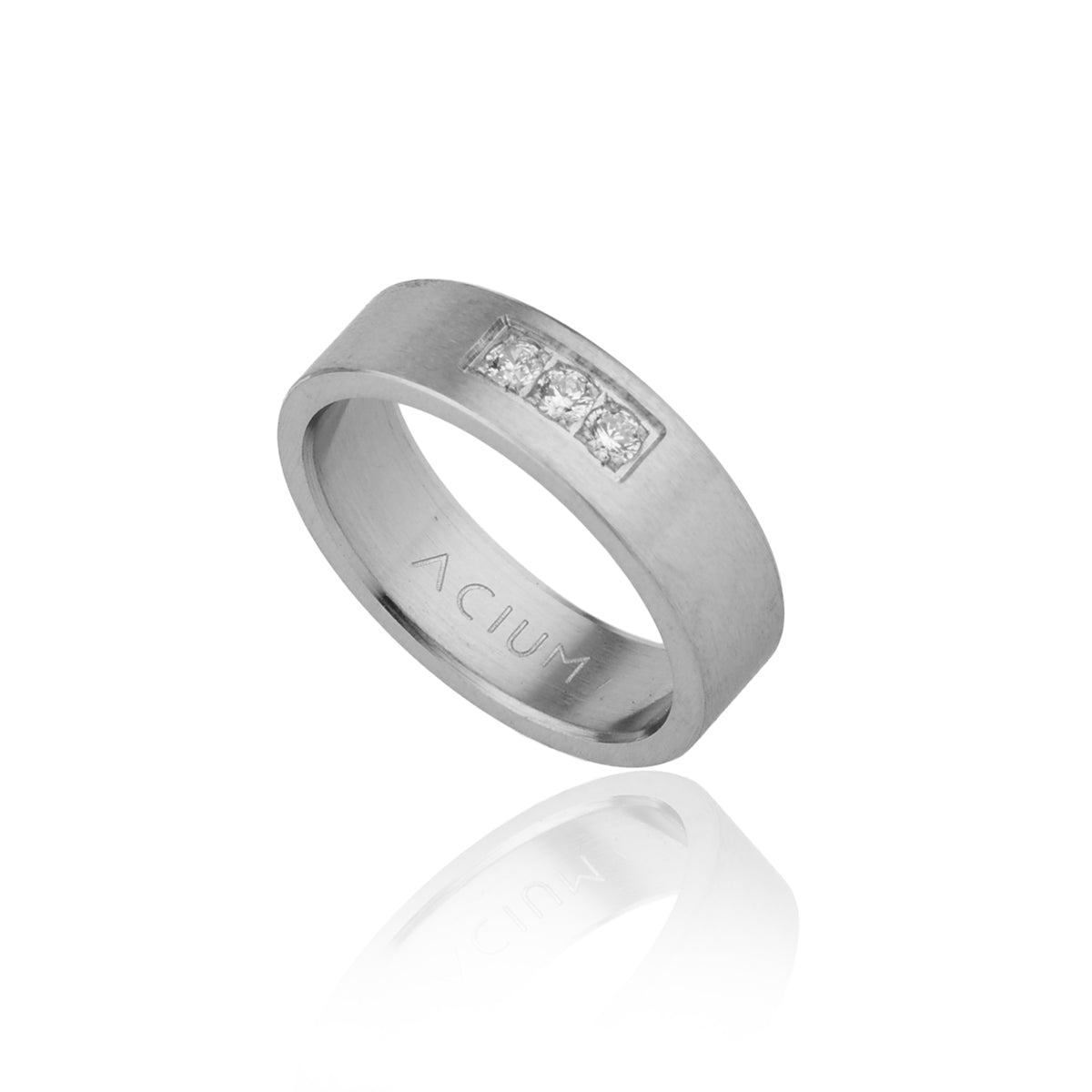 ALIANÇA BASIC OUI RETA 3 ZIRCÔNIAS AÇO ESCOVADO 5MM