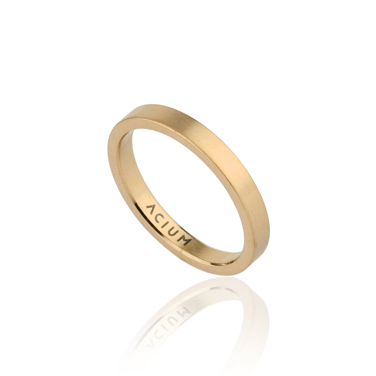 ALIANÇA BASIC OUI AÇO ESCOVADO BANHO DE OURO 2,5MM