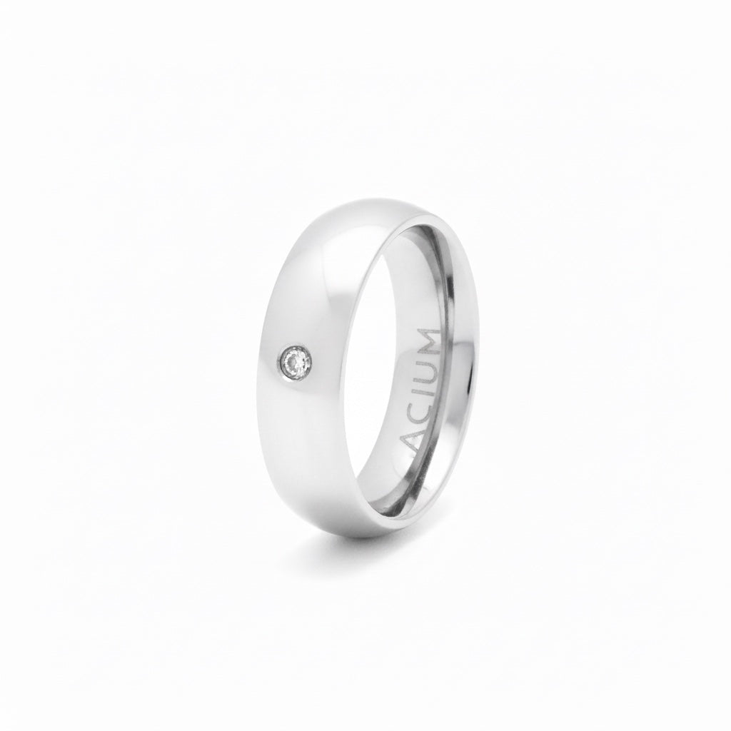ALIANÇA BASIC ABAULADA 5MM COM UMA ZIRCÔNIA