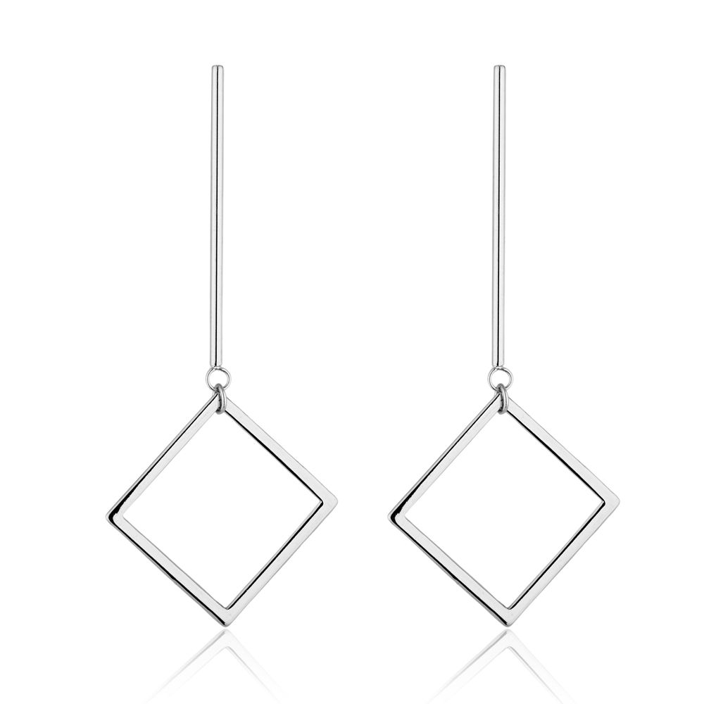 BRINCO POP HASTE RETA CURTA COM PENDENTE LOSANGO VAZADO